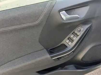 Photo 13 Ford Puma  1.0 EcoBoost 125ch mHEV Titanium Business DCT7