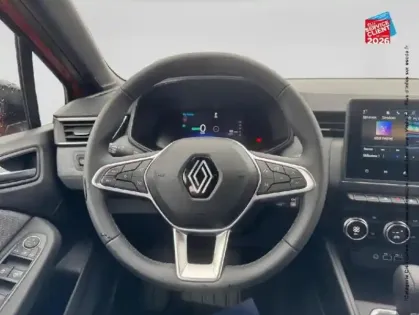 Photo 11 Renault Clio  1.6 E-Tech 145ch full hybrid Techno Camera