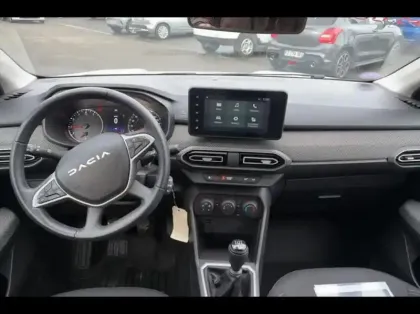 Photo 8 Dacia Jogger  1.0 TCe 110ch Expression 5 places