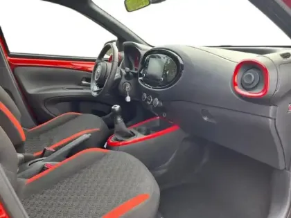 Photo 8 Toyota Aygo  X 1.0 VVT-i 72ch Design