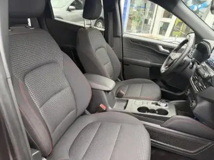 Photo 10 Ford Kuga Gén. III Ph1 ST-Line 5