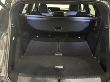 Photo 10 Peugeot 5008  Hybrid 145 GT e-DCS6 Alcantara Sieges Massant GPS