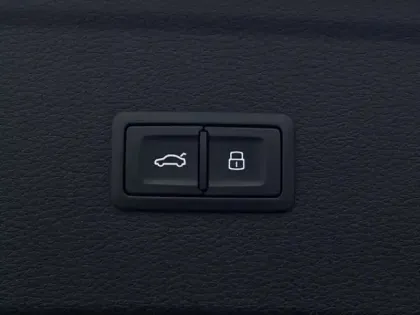 Photo 6 Audi Q5  2.0 TFSI 252ch Avus quattro S tronic 7