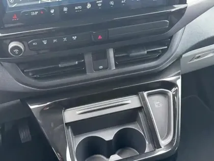 Photo 14 Ford Custom Gén. II Ph1 Sport 1