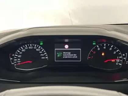 Photo 9 Peugeot 208  1.5 BlueHDi 100ch S&S Active Pack