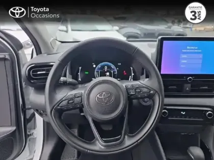 Photo 8 Toyota Yaris  116h Design 5p MC24