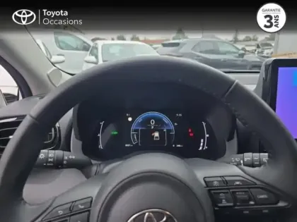 Photo 12 Toyota Yaris  116h Design 5p MC24