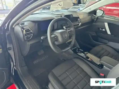 Photo 12 Citroën C4  1.2 Hybride 145ch S&S PLUS Automatique