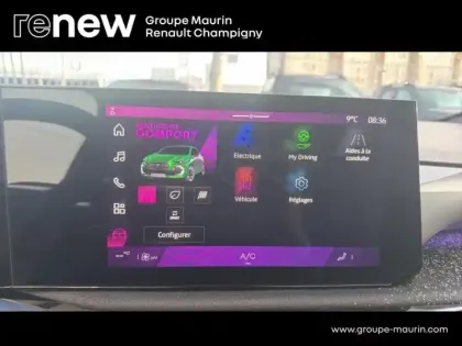 Photo 8 Renault Clio  1.8 E-Tech 160ch full hybrid Techno