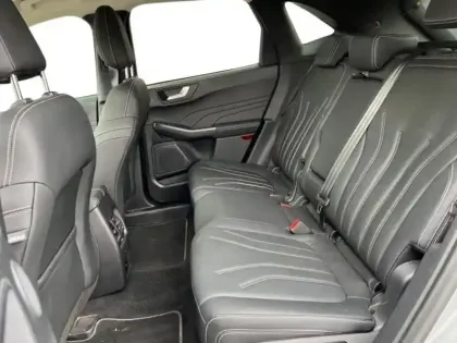 Photo 10 Ford Kuga  2.5 Duratec 190ch FHEV E85 Vignale BVA