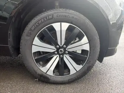 Photo 10 Volvo Xc60  T6 Hybride Rechargeable 253 + 145ch Plus Style Dark Geartronic 8 AWD