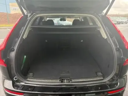 Photo 5 Volvo Xc60  T6 Hybride Rechargeable 253 + 145ch Plus Style Dark Geartronic 8 AWD