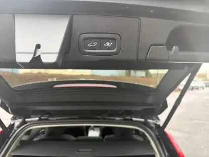 Photo 14 Volvo Xc60  T6 Hybride Rechargeable 253 + 145ch Plus Style Dark Geartronic 8 AWD