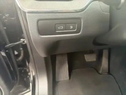 Photo 12 Volvo Xc60  T6 Hybride Rechargeable 253 + 145ch Plus Style Dark Geartronic 8 AWD