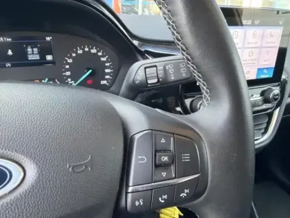 Photo 17 Ford Fiesta Gén. V Ph2 Titanium Business 5