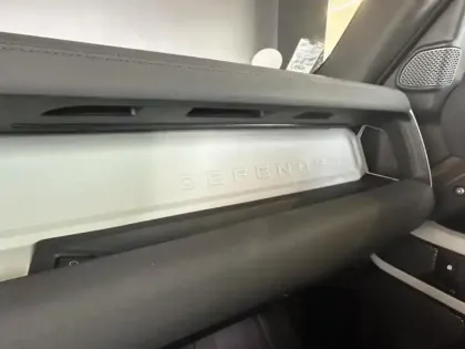 Photo 9 Land rover Defender  90 3.0 D250 Hard Top SE