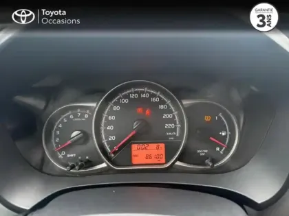 Photo 13 Toyota Yaris  69 VVT-i France 5p