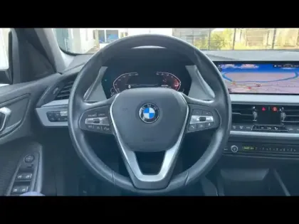 Photo 11 BMW Serie 1 Série 1 116iA 109ch Edition M Design DKG7