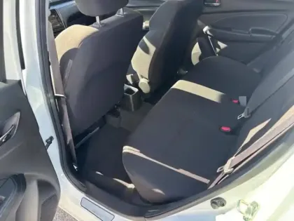 Photo 14 Suzuki Swift  1.2 Dualjet Hybrid 83ch Pack Auto