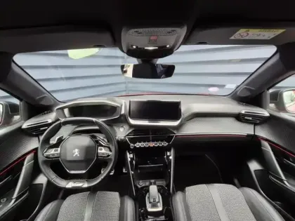 Photo 13 Peugeot 208  1.2 PureTech 100ch S&S GT EAT8