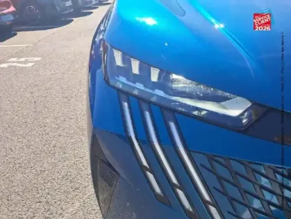 Photo 12 Peugeot 3008  Hybride Rechargeable Plug-in 195ch GT e-DCS7