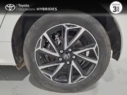 Photo 8 Toyota Yaris  116h Design 5p Pack Confort