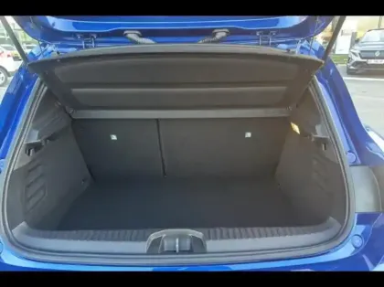 Photo 26 Renault Clio  1.6 E-Tech 145ch full hybrid Techno - 24