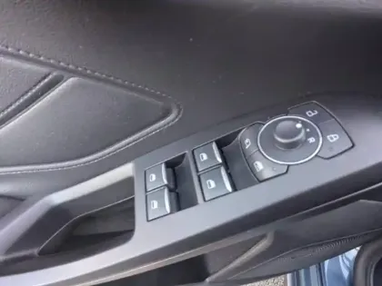 Photo 10 Ford Focus  1.0 Flexifuel mHEV 125ch ST-Line X