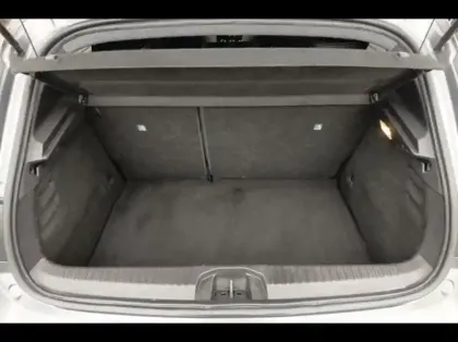 Photo 11 Renault Clio  1.6 E-Tech hybride 145ch Engineered