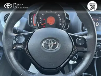 Photo 12 Toyota Aygo  1.0 VVT-i 72ch x-play 5P MY19