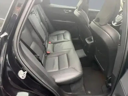 Photo 9 Volvo Xc60  T6 Hybride Rechargeable 253 + 145ch Plus Style Dark Geartronic 8 AWD