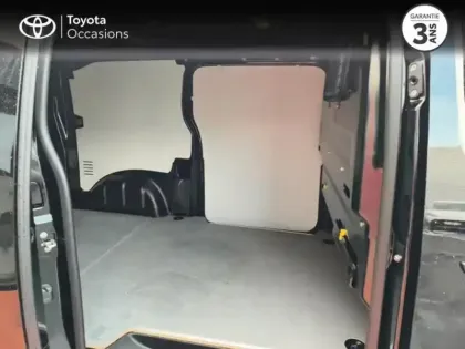 Photo 6 Toyota Proace  Medium 2.0 D-4D 180 Business BVA RC23