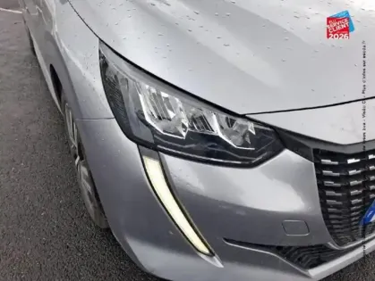 Photo 12 Peugeot 208  1.2 PureTech 100ch S/S Roadtrip EAT8 GPS Camera Carplay