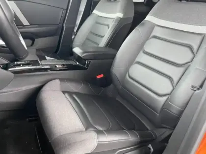 Photo 8 Citroën C4  Moteur électrique 136ch (100 kW) Shine Automatique