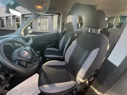 Photo 8 Fiat Doblo  Cargo Maxi 1.6 Multijet 105ch Cabine Approfondie Pack Pro Nav