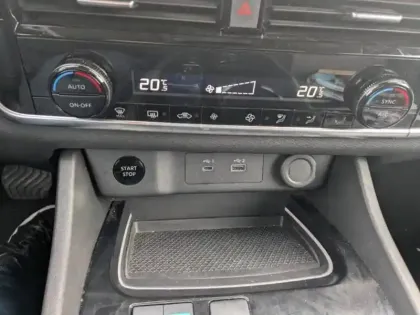 Photo 5 Nissan X-trail  e-4orce 213ch N-Connecta 7 places