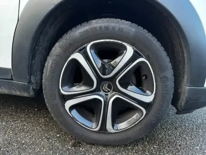 Photo 6 Citroën C4  Cactus PureTech 110ch S&S Shine E6.d