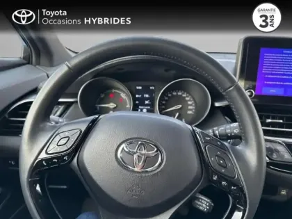 Photo 12 Toyota C-HR  2.0 Hybride 184ch Design Ultimate E-CVT