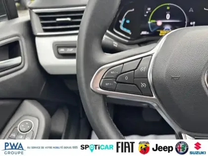 Photo 8 Renault Clio  1.6 E-Tech 140ch Limited -21