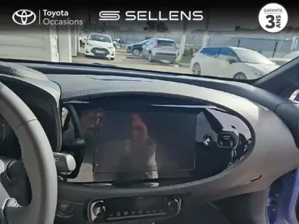 Photo 14 Toyota Aygo  X 116h Graphic
