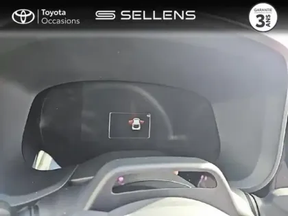 Photo 13 Toyota Aygo  X 116h Graphic