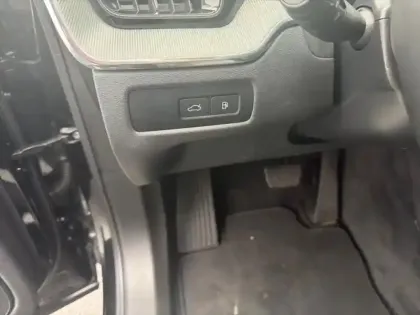 Photo 12 Volvo Xc60  T6 Hybride Rechargeable 253 + 145ch Ultra Style Dark Geartronic 8 AWD