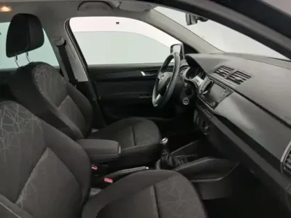 Photo 13 Skoda Fabia  1.0 TSI 95ch Clever