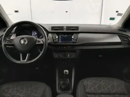 Photo 12 Skoda Fabia  1.0 TSI 95ch Clever