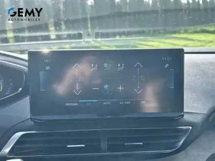 Photo 16 Peugeot 3008  Hybrid 225 e-EAT8