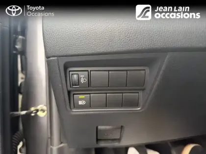 Photo 39 Toyota Yaris  120 VVT-i