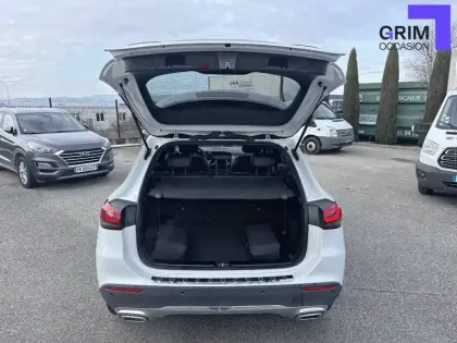 Photo 11 Mercedes GLA  250 e 8G-DCT