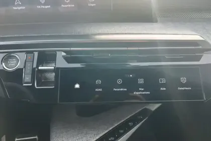 Photo 29 Peugeot 3008  Hybrid 136 e-DCS6