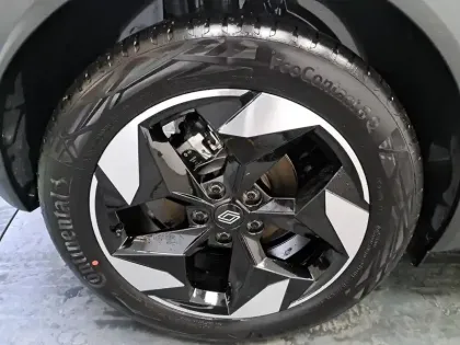 Photo 14 Renault Captur  E-Tech full hybrid 145 ch