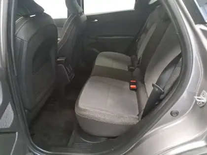 Photo 24 Renault Captur  E-Tech full hybrid 145 ch